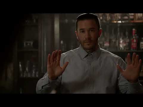 Tom Pelphrey in Banshee - bar