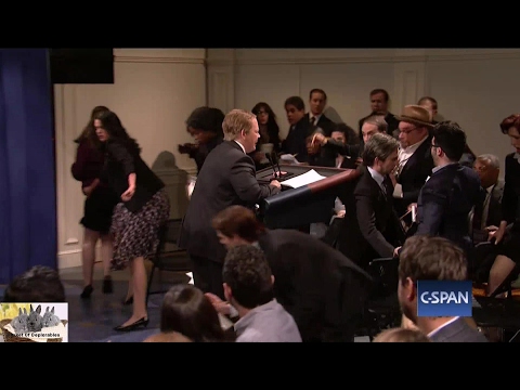 SNL Skit Melissa McCarthy Sean Spicer Press Conference Podium Armageddon Rampage Reporter Attack