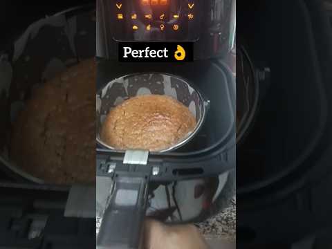 Why the chocolate cake in the air fryer Has Just Gone Viral #short #shorts #cake