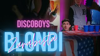 Kadr z teledysku Zarąbista Blondi tekst piosenki DISCOBOYS