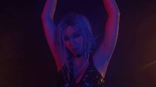 EMM - Wild Child - Live Version - 3 Takes - [SAPPHIRE ERA PERFORMANCES]