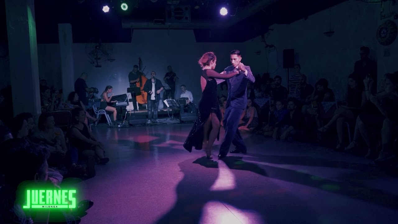BRUNA ESTELLITA Y JULIAN SANCHEZ JUNTO A TANGO BARDO EN JUERNES MILONGA