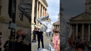 How Silverman statue is enchanting the audience in Trafalgar Square.#valentinethestatue