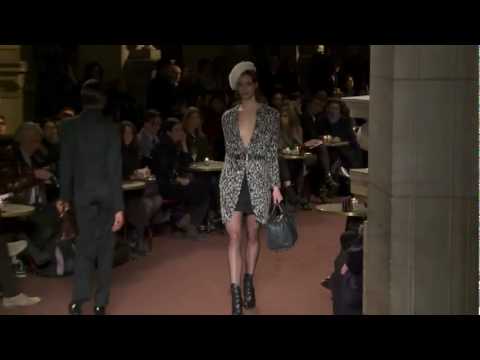 Loewe   Fall Winter 2010 2011 Preview   Femme Woman