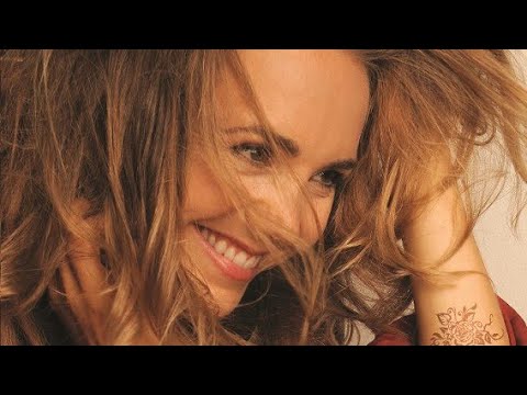 Lucie Vondráčková - Fína Čokoláda (Lyrics video)