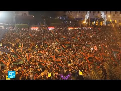 آلاف الليبيين يحيون الذكرى السابعة لثورتهم