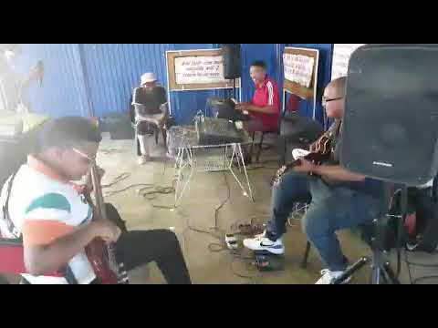 Met Jesus in Jou boot "Latest single" Christopher Minnie