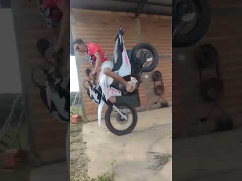 Quase foi 😂😂😂 #moto #grau #rl #video #clips #shorts #youtubeshorts