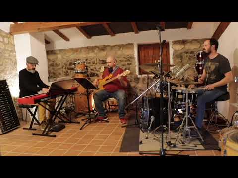 3tons - Cosmic Dust - Arjé