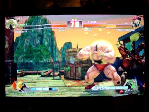 JR RODRIGUEZ ( AKUMA ) VS Mdjapan10 ( ZANGIEF ) STREET FIGHTER IV ON XBOX 360 GAME 7