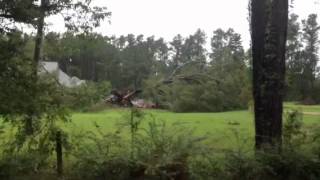 preview picture of video 'Hurricane Isaac obliterates huge tree in the middle of playground!'