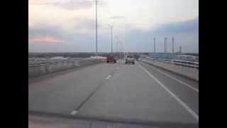 preview picture of video 'Vero Beach, Florida - A ride over the 17th Street bridge (2008)'