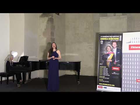 Slavíková Jolana: G.Rossini: IL BARBIERE DI SIVIGLIA: Una voce poco fa (Rosina)