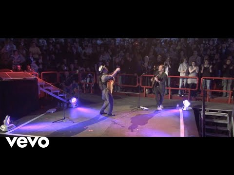 Tryo - Ce que l'on s'aime (Tryo détourne Bercy 2009)