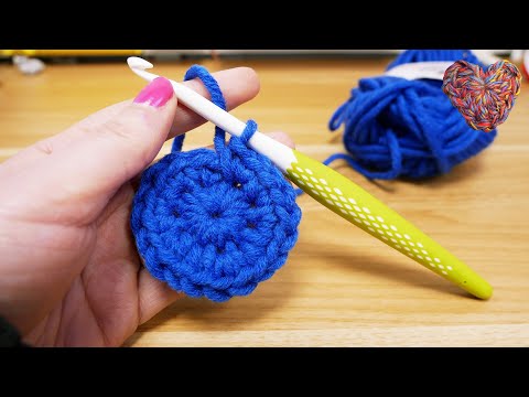 Learn to crochet | Magic ring | Crocheting in rounds | Increases in rounds