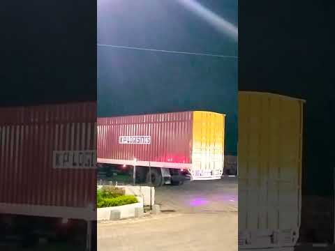 jaani refuelling at reliance #youtube #trending #trucking #logistics