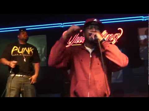 Voreheez & Nesia Beatz performing Racked Up.wmv