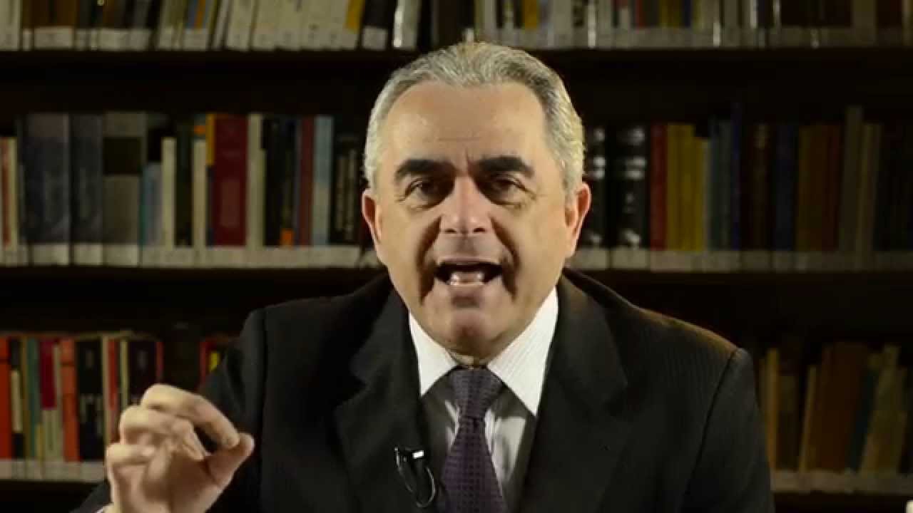 Você prefere ser inteligente ou esforçado?