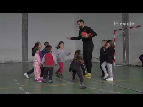 Volve a escola de baloncesto do CB Chantada