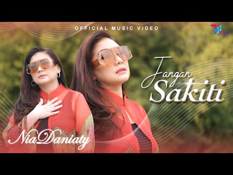 Nia Daniaty - Jangan Sakiti (Official Music Video)