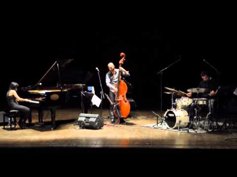 Chihiro Yamanaka Trio   Fano Jazz in Provincia   2012