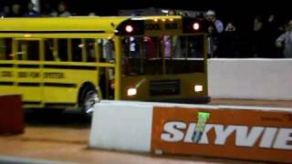 preview picture of video 'Cool Bus Wheelstander - 2010 Skyview Drags'
