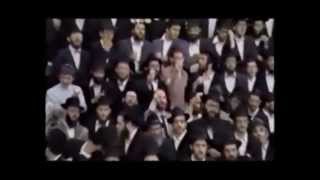 ניגון פדה בשלום עם הרבי מליובאוויטש - התמונה מוצגת ישירות מתוך אתר האינטרנט יוטיוב. זכויות היוצרים בתמונה שייכות ליוצרה. קישור קרדיט למקור התוכן נמצא בתוך דף הסרטון