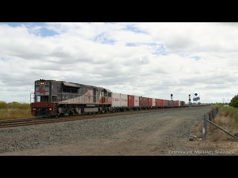SCT003 Long End Leading On 7922v Dooen Containers - PoathTV Australian Trains & Railways