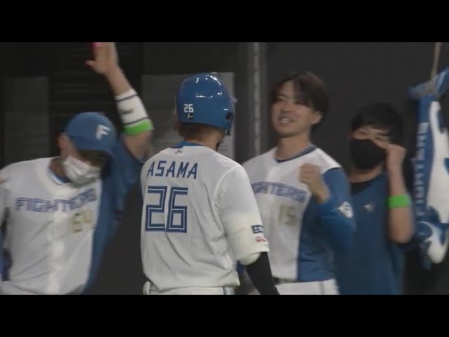 【8回裏】試合を決める一打!! ファイターズ・淺間大基が勝ち越しソロホームラン!! 2022年5月27日 北海道日本ハムファイターズ 対 読売ジャイアンツ