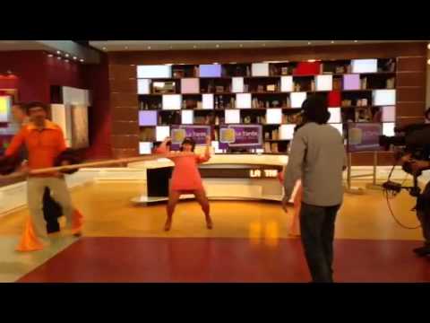 Eva Ruiz bailando limbo