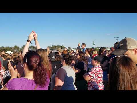 Mikki Ekko live @,Thompsons point Portland Maine 7-17-18
