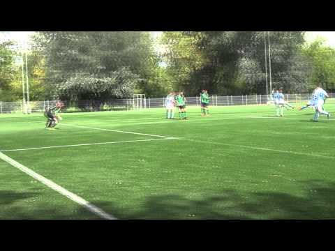 Pierwsza historyczna bramka w meczu Coco Jambo Warszawa. Gol dla Kamionka.