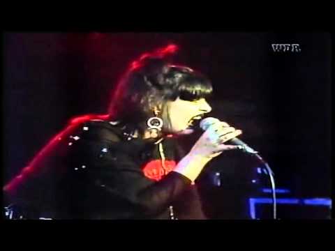 download lagu mp3 mp4 Nina Hagen Tv Glotzer Live, download lagu Nina Hagen Tv Glotzer Live gratis, unduh video klip Nina Hagen Tv Glotzer Live