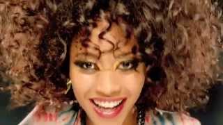 Barry M - Things That Make You Go MMM