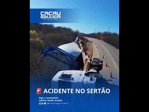 🚨 ACIDENTE NO SERTÃOCarreta com Pá Eólica Tomba e Interdita Contorno de Catolé do Rocha (PB)!