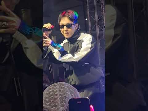 Undefined (แค่อยู่กับเธอ) - HYE @ Skywalk ช่องนนทรี