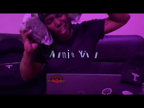 YONNIE YINN - BAG (Official Video)