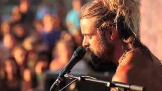 Xavier Rudd freestyles UNRELEASED SONG & "Solace" - Dedication to Thora Grace - LIVE in Vancouver