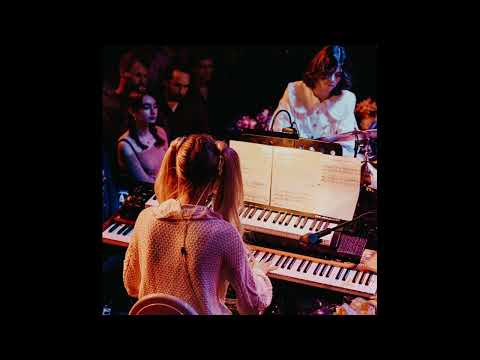 DOMi & JD Beck - Sniff (Nord live sessions)