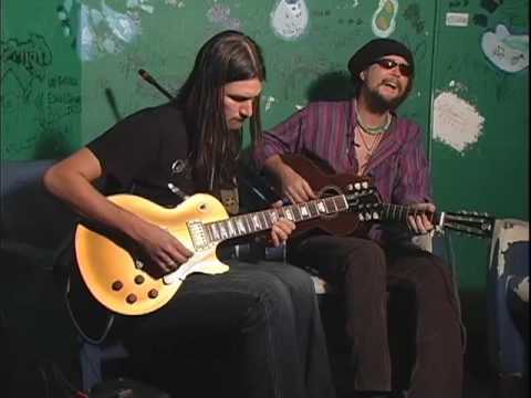 Duane Betts & Pedro Arevalo perform 