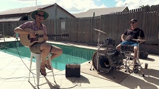 Video thumbnail for Fishman Loudbox Mini demo - best budget acoustic guitar amp by Tom Edwards