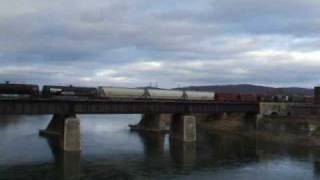 preview picture of video 'NS 39T at Binghamton, NY 11/28/09'