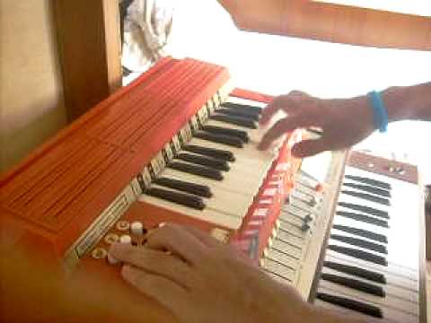 Magnus - electric chord organ