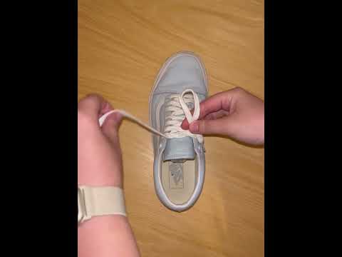 Bunny Ear Shoe Tying Method