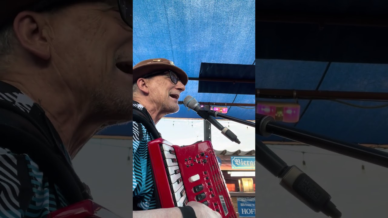 Promotional video thumbnail 1 for Larry Roberts Entertainment