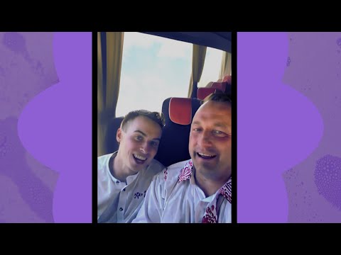 Tam koło Bobowej Miasteczka w autobusie Zespół New Time i drużba Paweł Bernasiewicz