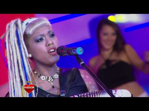 Azul Carrizo La dama del Acordeón en Pasión de Sábado 05/11/2016