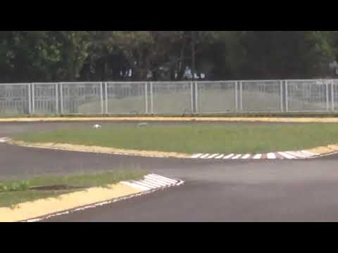 Tamiya Trf 417 vs Xray t4 boost