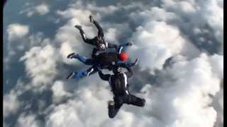preview picture of video 'Adam's Challenge - Challenge No.4 - AFF Level 1 - Skydive!'