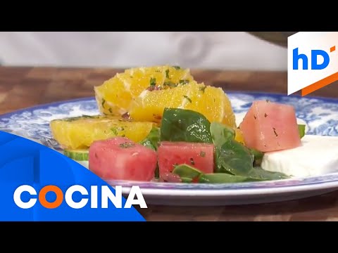 Receta para hacer ensalada de sandía, naranja y pepino | hoyDía | Telemundo